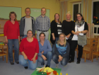 Neu gewählter Elternbeirat mit der neuen Kindergartenleitung Frau Susanne Sperr (hintere Reihe links) und Herrn 2. Bürgermeister Ralf König (hintere Reihe 2. von links)<br><small>Kindergarten Schwalbennest</smalll>